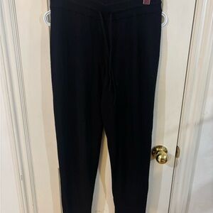 Everlane Black Cashmere Garment accepting offers